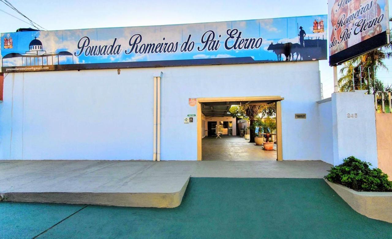 Pousada Romeiros Do Pai Eterno - Santuario Basilica De Trindade 特林达迪 外观 照片